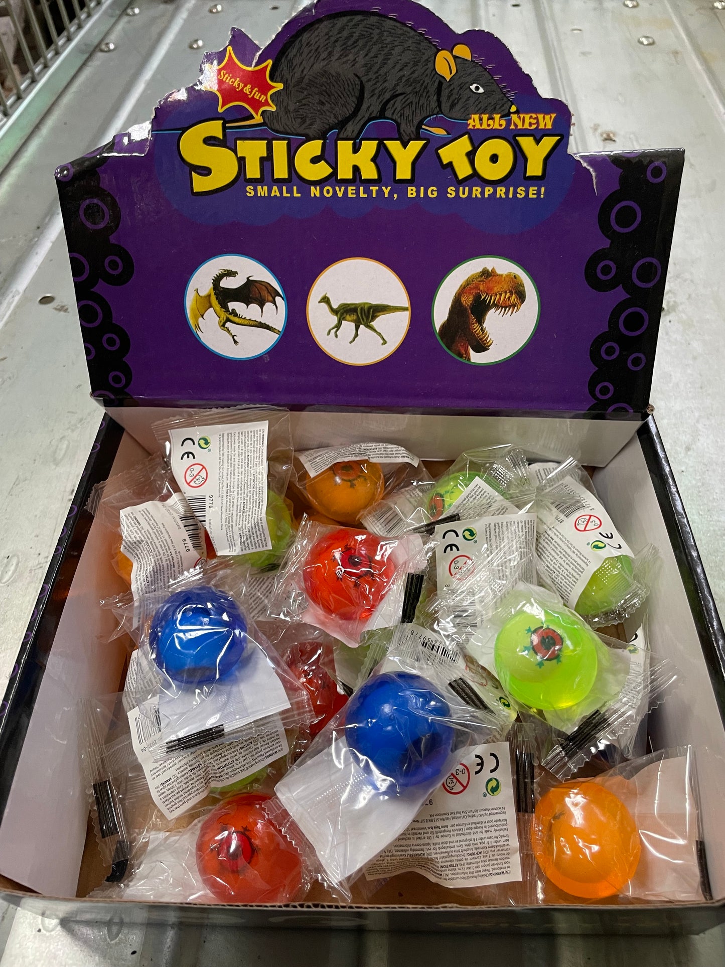 (2kr) (FØR 4,8kr) Sticky øjne